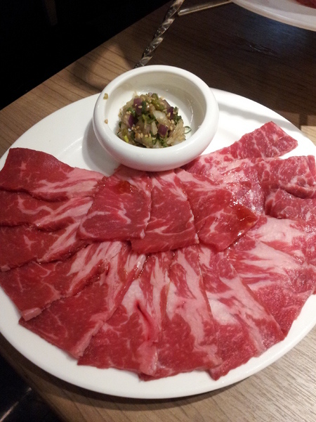 屋馬燒肉(中港店):【台中中港店】屋馬燒肉 精緻單點的享受-鮮嫩肉質與雞湯的完美搭配 屋馬燒肉(中港店):【台中中港店】屋馬燒肉 精緻單點的享受-鮮嫩肉質與雞湯的完美搭配