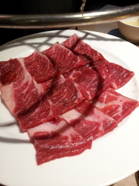 屋馬燒肉(中港店):【台中中港店】屋馬燒肉 精緻單點的享受-鮮嫩肉質與雞湯的完美搭配 屋馬燒肉(中港店):【台中中港店】屋馬燒肉 精緻單點的享受-鮮嫩肉質與雞湯的完美搭配