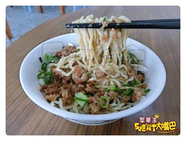 【宜蘭五結超人氣牛肉麵推薦】老劉牛肉麵價位，菜單大公開！超人氣在地人必朝聖的牛肉麵！宜蘭冬山河美食小吃旅遊景點推薦！