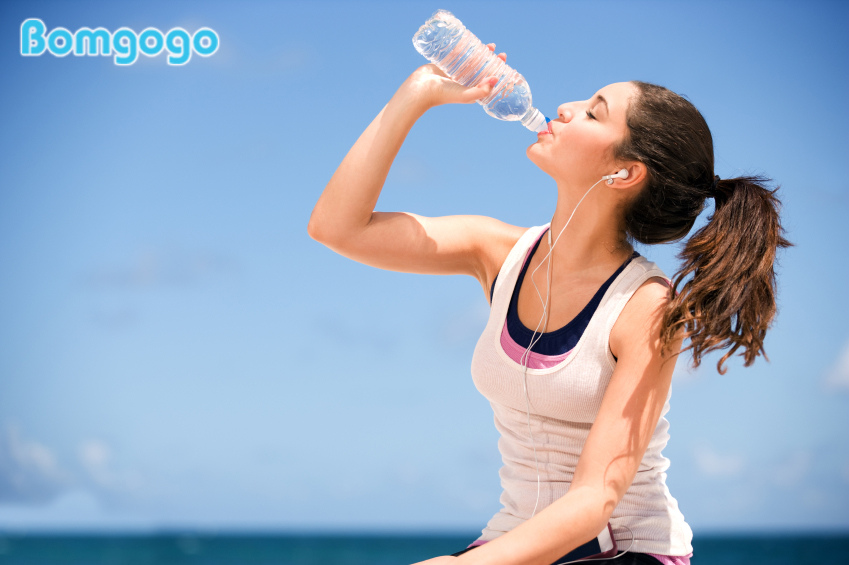 girl-drinking-bottled-water.jpg