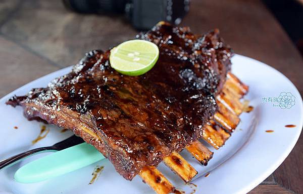 Naughty Nuri's Warung and Grill