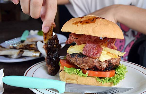 Naughty Nuri's Warung and Grill