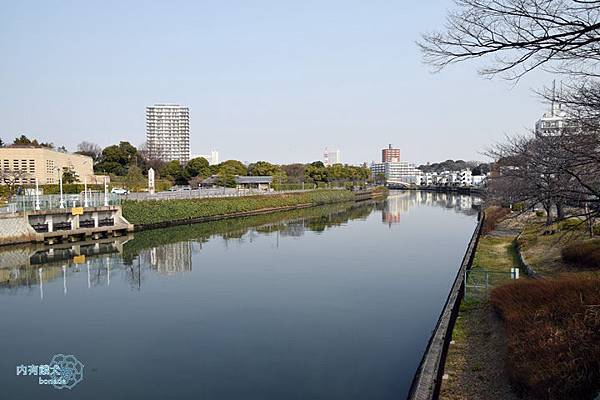 白鳥庭園