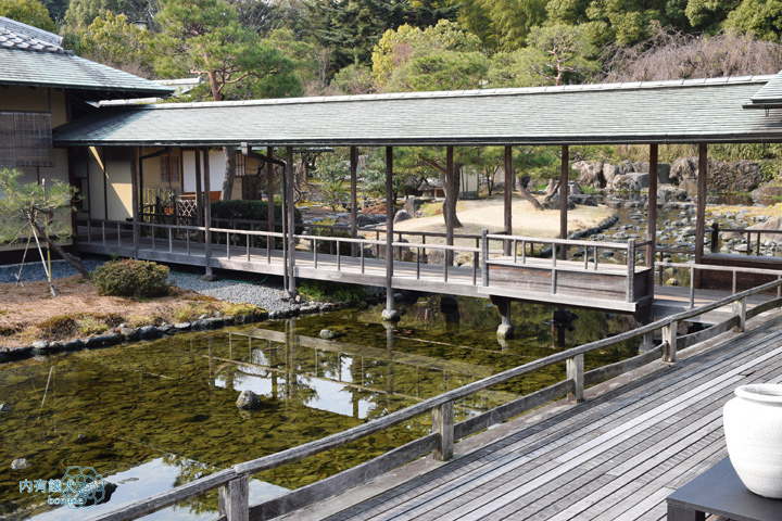 白鳥庭園