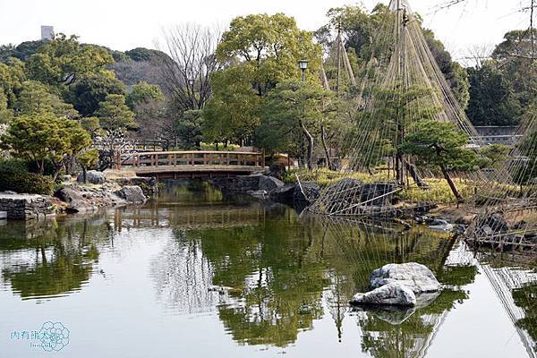 白鳥庭園