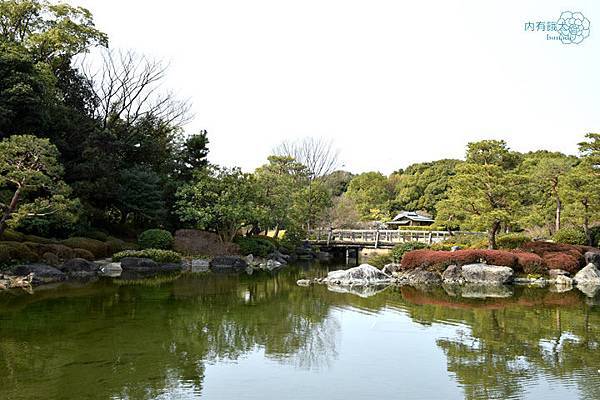 白鳥庭園