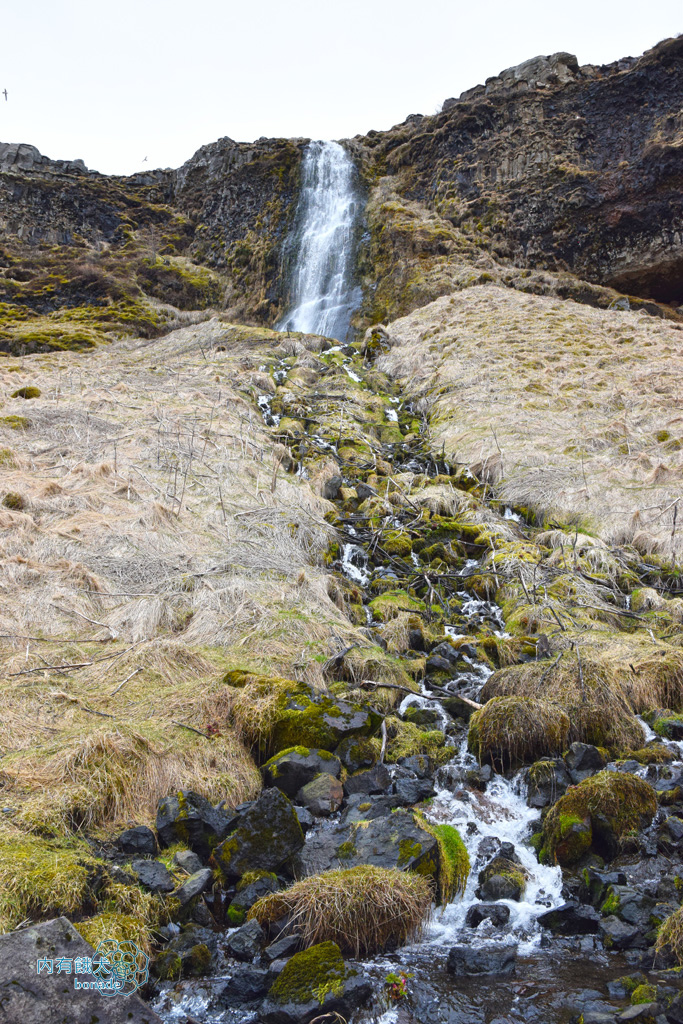 Seljalandsfoss．塞里雅蘭瀑布(水濂洞瀑布)