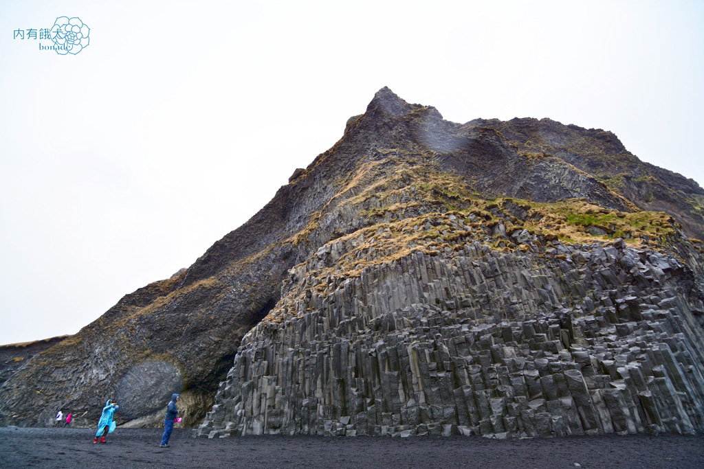 Reynisfjara Black Sand Beach．黑沙灘