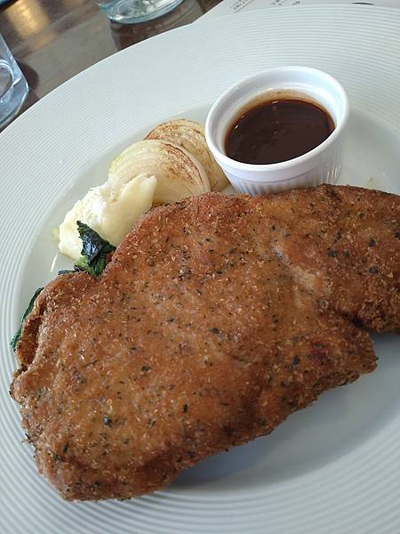 DSC_0689.JPG DSC_0689.JPG