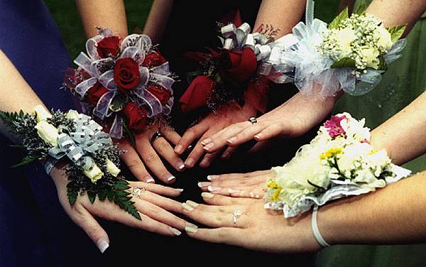 corsages.jpg