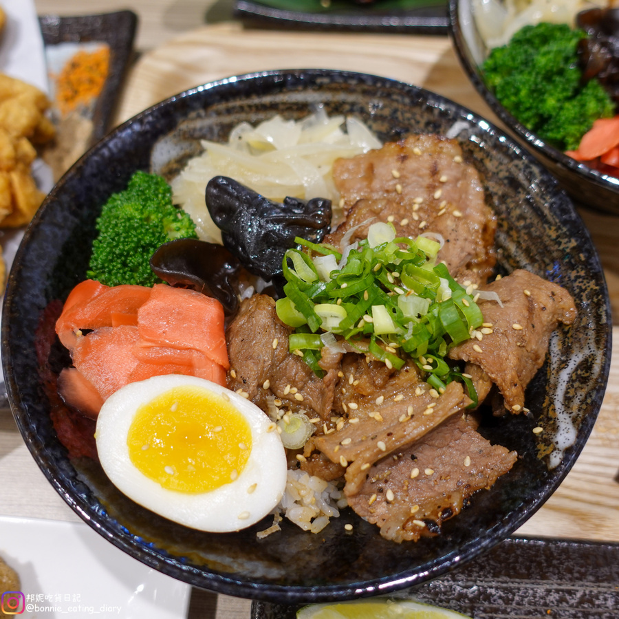 虎藏燒肉丼食所 新竹民族店 炙燒雪花牛丼