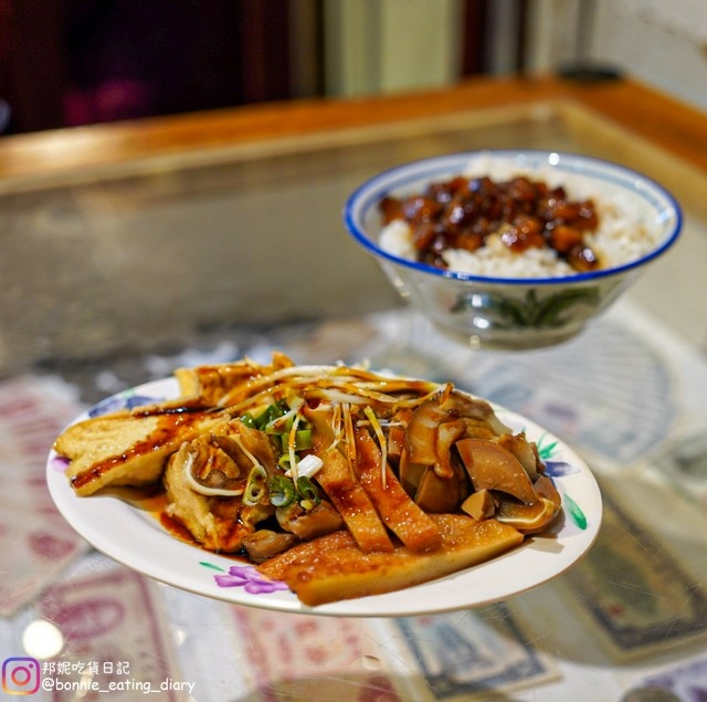 寶杏堂現煮鱸魚湯滷味三拼油豆腐