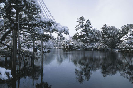 霞ヶ池・唐崎松・内橋亭.jpg