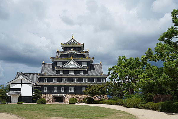 日本岡山｜探訪岡山城與日本三大名園 後樂園。一次滿足岡山市區