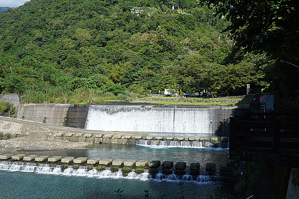 【宜蘭健行】礁溪 抹茶山。聖母登山步道，攻頂咬一口抹茶冰淇淋