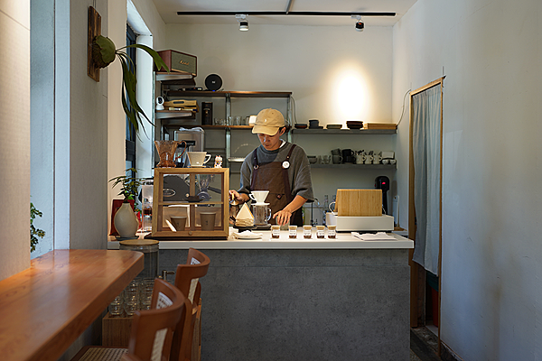 【台中食記】桴汌咖啡。黎明新村日式風咖啡店，戶外庭院別具氛圍