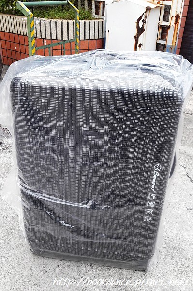 161216萬國通路特賣行李箱13.jpg 161216萬國通路特賣行李箱13.jpg