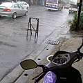 回到旗津，又是一陣大雷雨