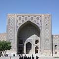Samarkand,_Registan,_Ulugbek_Medressa_(6238565020).jpg