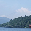 在海邊的鳥居+富士山