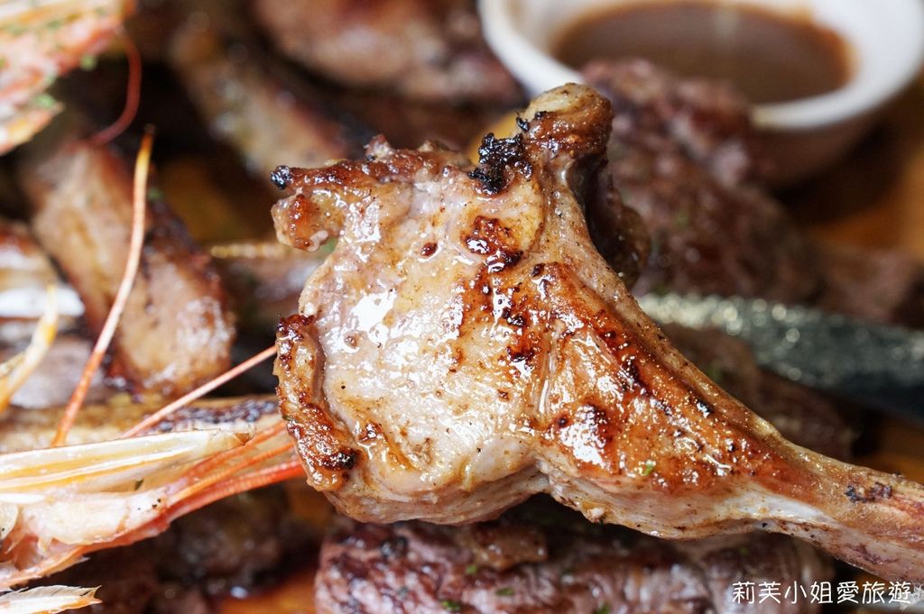 [美食 台北 肉多味美的水牛城美式炭烤牛排餐厅(古亭站)
