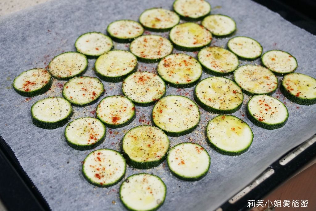 食譜 焗烤起司櫛瓜 Baked Cheesy Courgette 15分鐘快速上菜之西式開胃菜輕鬆做 莉芙小姐愛旅遊 旅行 美食 烹飪 痞客邦