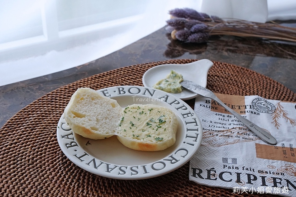 [食譜] 自製香草大蒜奶油醬，10分鐘可完成萬用醬