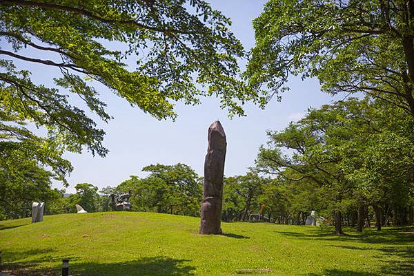 高雄屏東旅遊婚紗攝影景點：高雄美術館