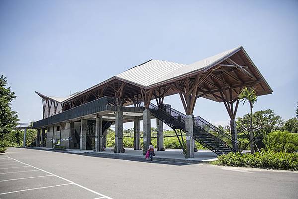 高雄屏東台南婚紗旅遊景點推薦：高雄中都濕地公園