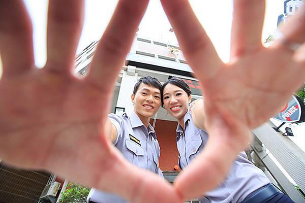 高雄警察制服婚紗照