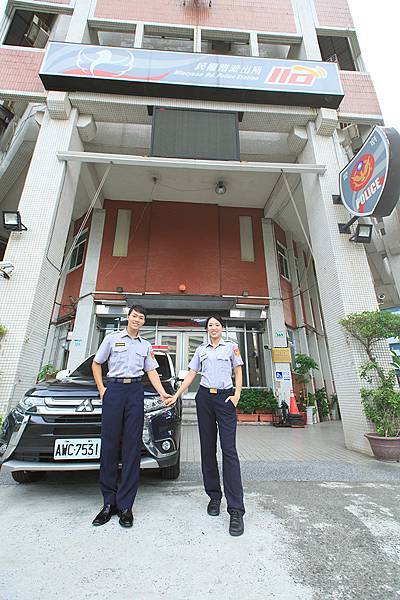 高雄警察制服婚紗照