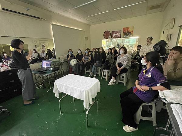 【上課日誌】寵物皮毛養護講座 in 聖巴克禮寵物美容學苑