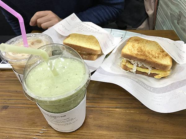 IMG_2471.JPG IMG_2471.JPG