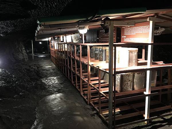 IMG_8976.JPG IMG_8976.JPG