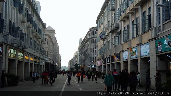 中山步行街街道(早)1.jpg