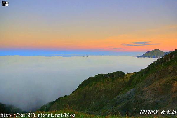 南投仁愛 合歡山夕彩 雲海 星空 銀河 松雪樓晚餐 順遊清境小瑞士7 11 輕旅行 南投仁愛 合歡山夕彩 雲海 星空 銀河 松雪樓晚餐 順遊清境小瑞士7 11 輕旅行