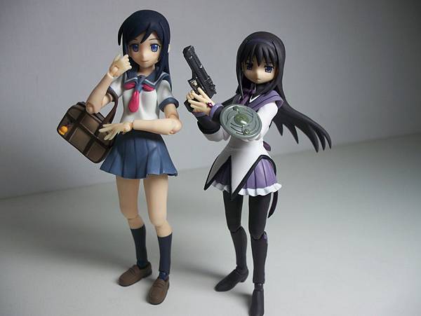 figma 新垣あやせ＆暁美ほむら (1).JPG