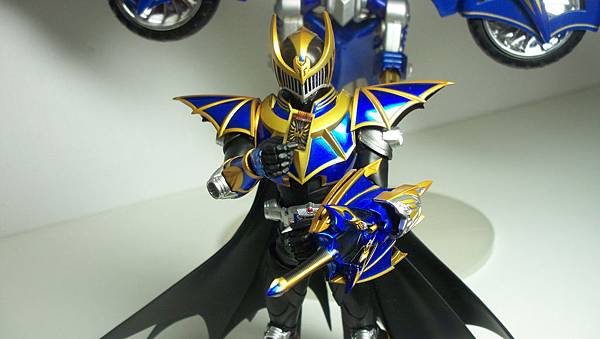 SHF 仮面ライダーナイトサバイブ (27)