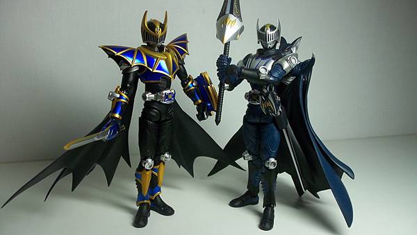 SHF 仮面ライダーナイトサバイブ (36)