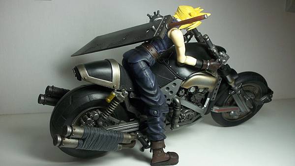 PLAY ARTS クラウド＆HARDY DAYTONA (31).JPG