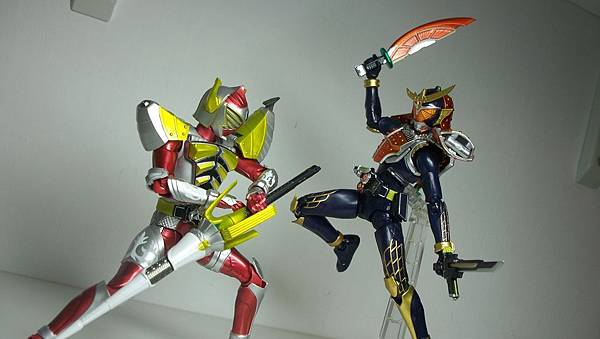 SHF 仮面ライダー鎧武＆バロン (58).JPG