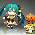 ねんどろいど Halloween Miku (21).JPG