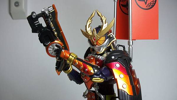 SHF 仮面ライダー鎧武 カチドキアームズ (26).JPG