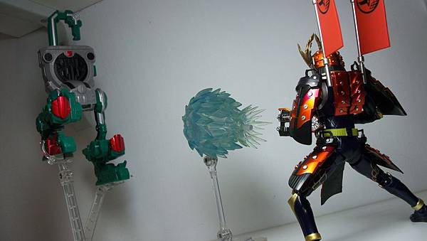 SHF 仮面ライダー鎧武 カチドキアームズ (28).JPG