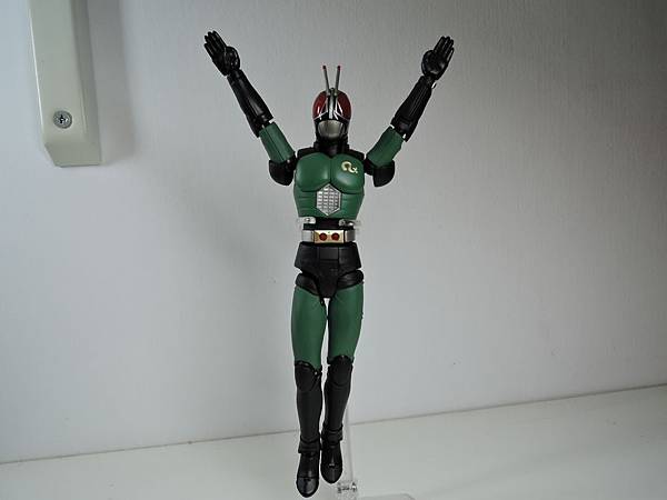 SHF 仮面ライダーBLACK RX (10).JPG