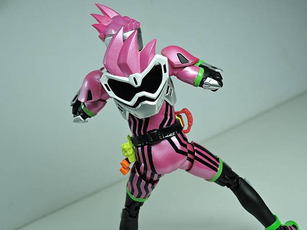 SHF 仮面ライダーエグゼイド (10).JPG