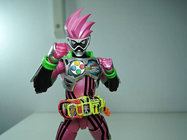 SHF 仮面ライダーエグゼイド (16).JPG