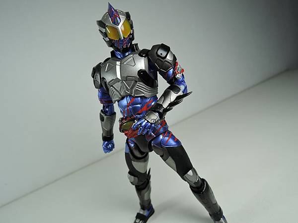 SHF 仮面ライダーアマゾンネオ&ニューオメガ (17).JPG