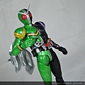 SHF 仮面ライダーダブル ファングジョーカー (9).JPG