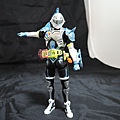 SHF 仮面ライダーブレイブ (12).JPG